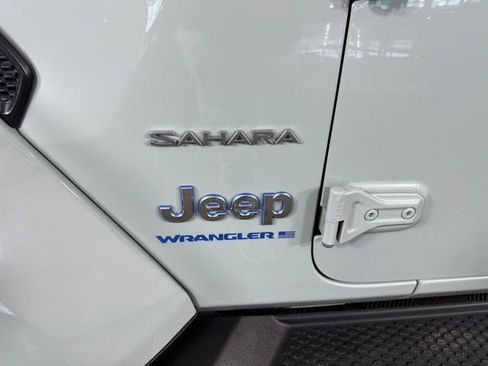 Used 2023 Jeep Wrangler Unlimited Sahara w/ Cold Weather Group image 10