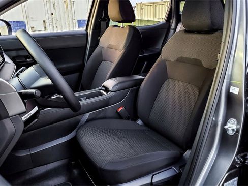 New 2025 Nissan Kicks S image 7