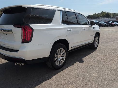 Used 2024 GMC Yukon Denali image 9