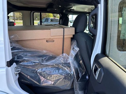 New 2025 Jeep Wrangler Sahara w/ Dual Top Group image 18