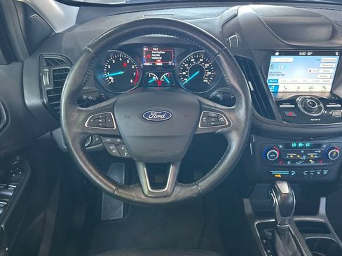 Used 2019 Ford Escape Titanium AWD/4WD image 14