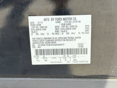 Used 2017 Ford Explorer XLT w/ Equipment Group 202A FWD image 40