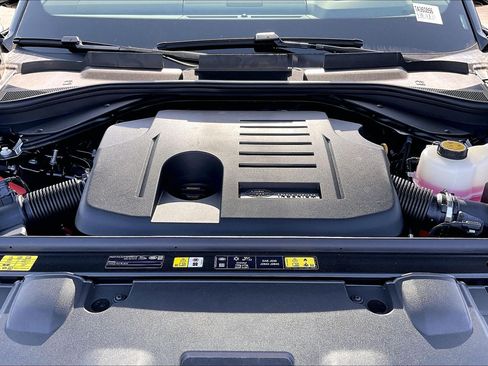 New 2026 Land Rover Range Rover SE AWD/4WD image 18