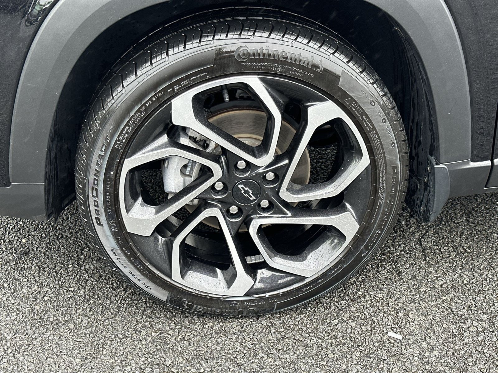 Used 2025 Chevrolet Trax RS w/ Sunroof Package FWD image 13