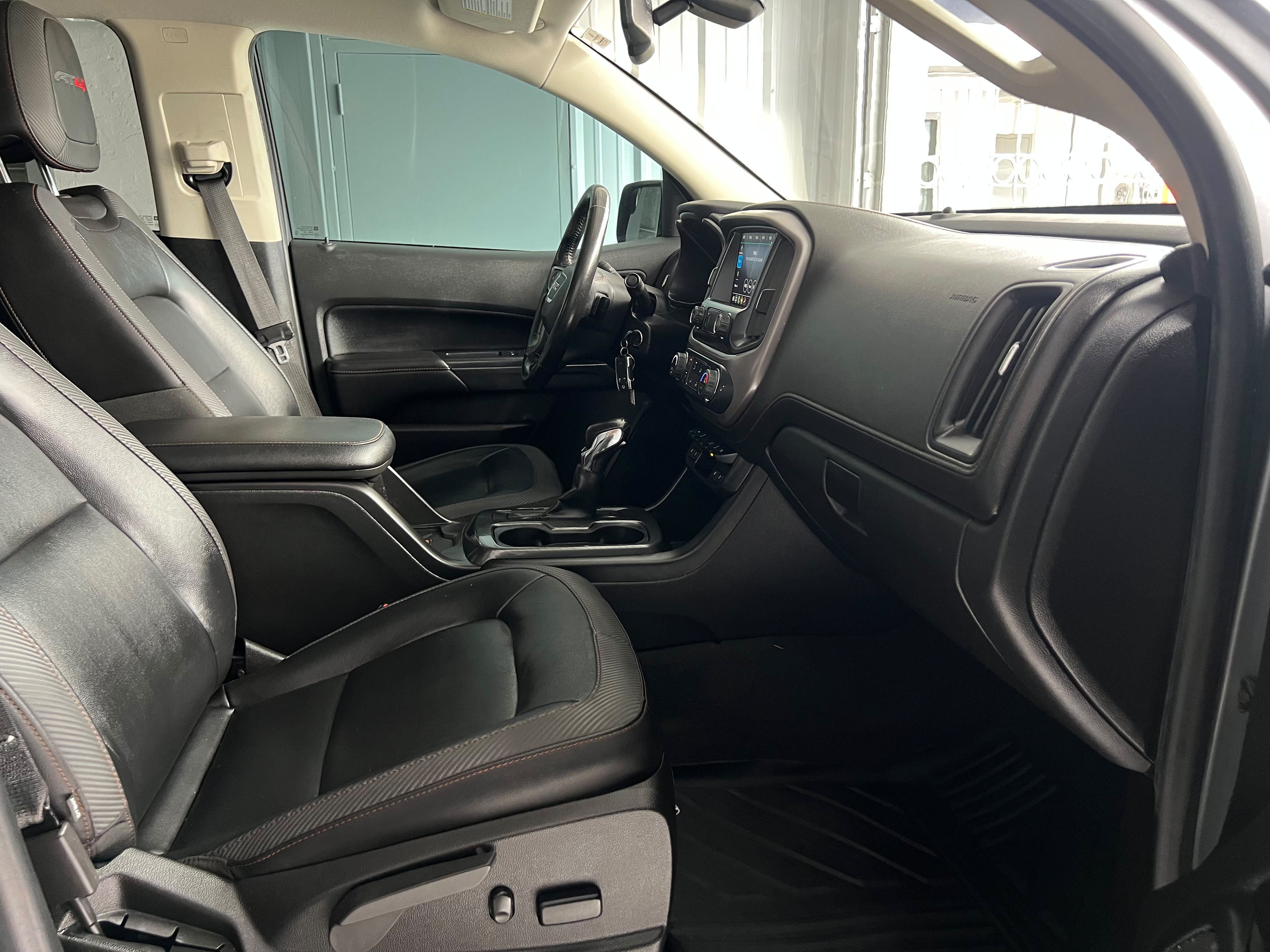 Used 2022 GMC Canyon AT4 w/ Trailering Package AWD/4WD image 16