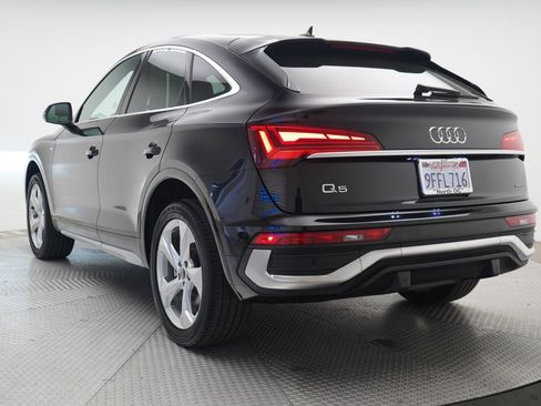 Used 2023 Audi Q5 2.0T Premium w/ Convenience Package image 3