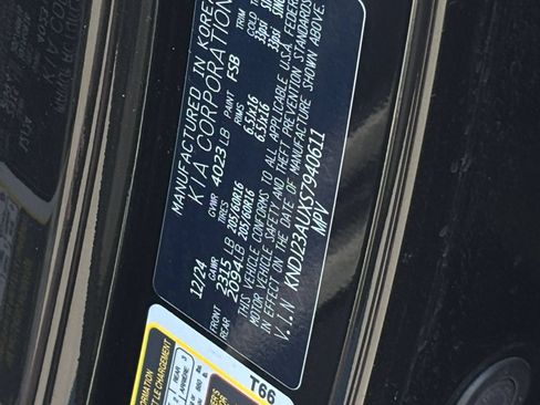 Used 2025 Kia Soul LX w/ LX Technology Package FWD image 29