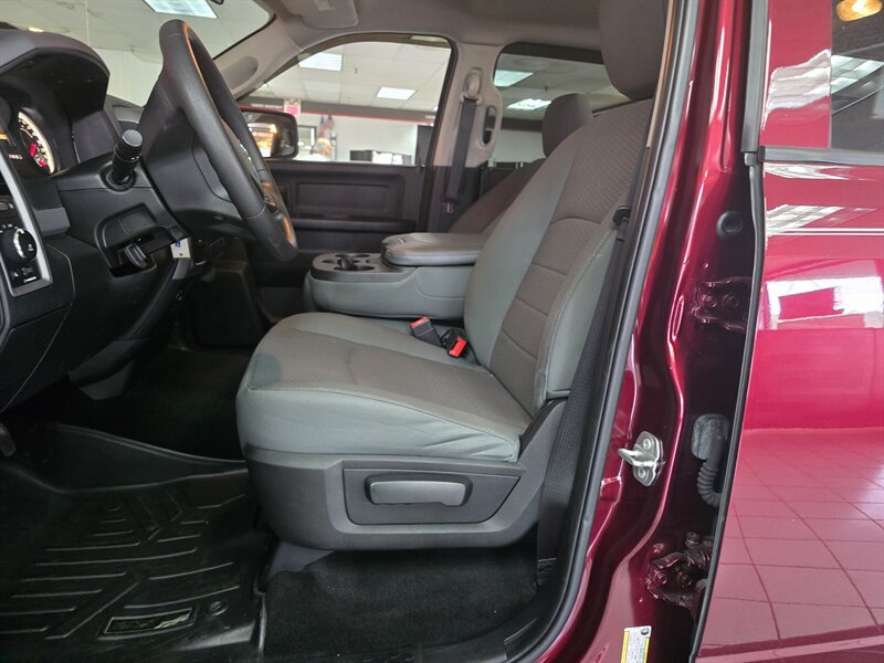 Used 2017 RAM 1500 Express RWD image 9