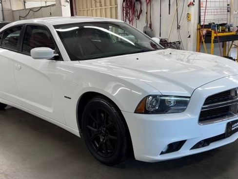 Used 2014 Dodge Charger R/T RWD image 11