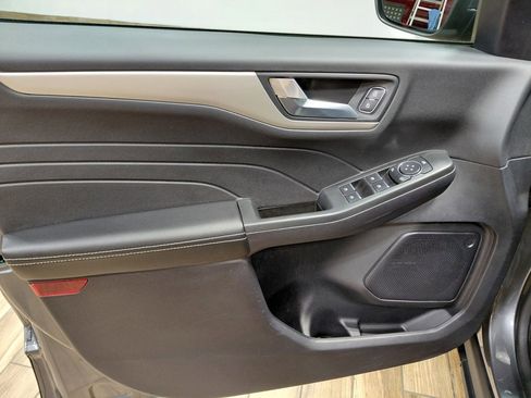 Certified 2022 Ford Escape SEL image 35