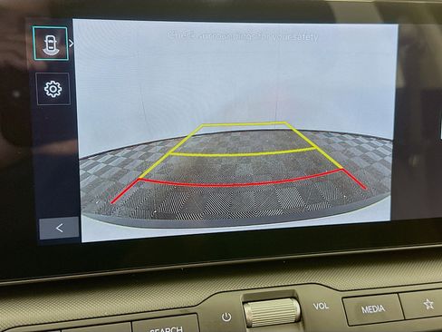 Used 2025 Kia K4 LXS image 22