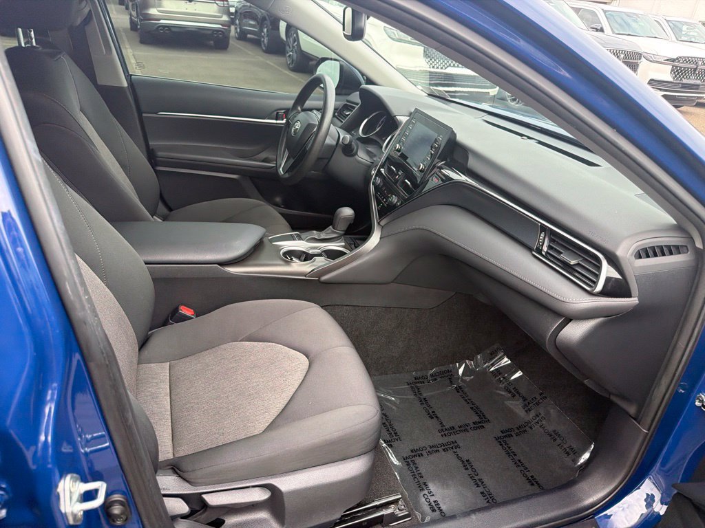 Used 2023 Toyota Camry LE w/ Convenience Package FWD image 16