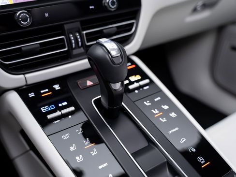 Used 2022 Porsche Macan S image 51