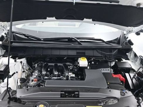 Used 2025 Nissan Pathfinder SL FWD image 58