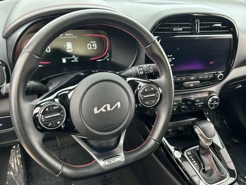 Certified 2023 Kia Soul GT-Line image 22