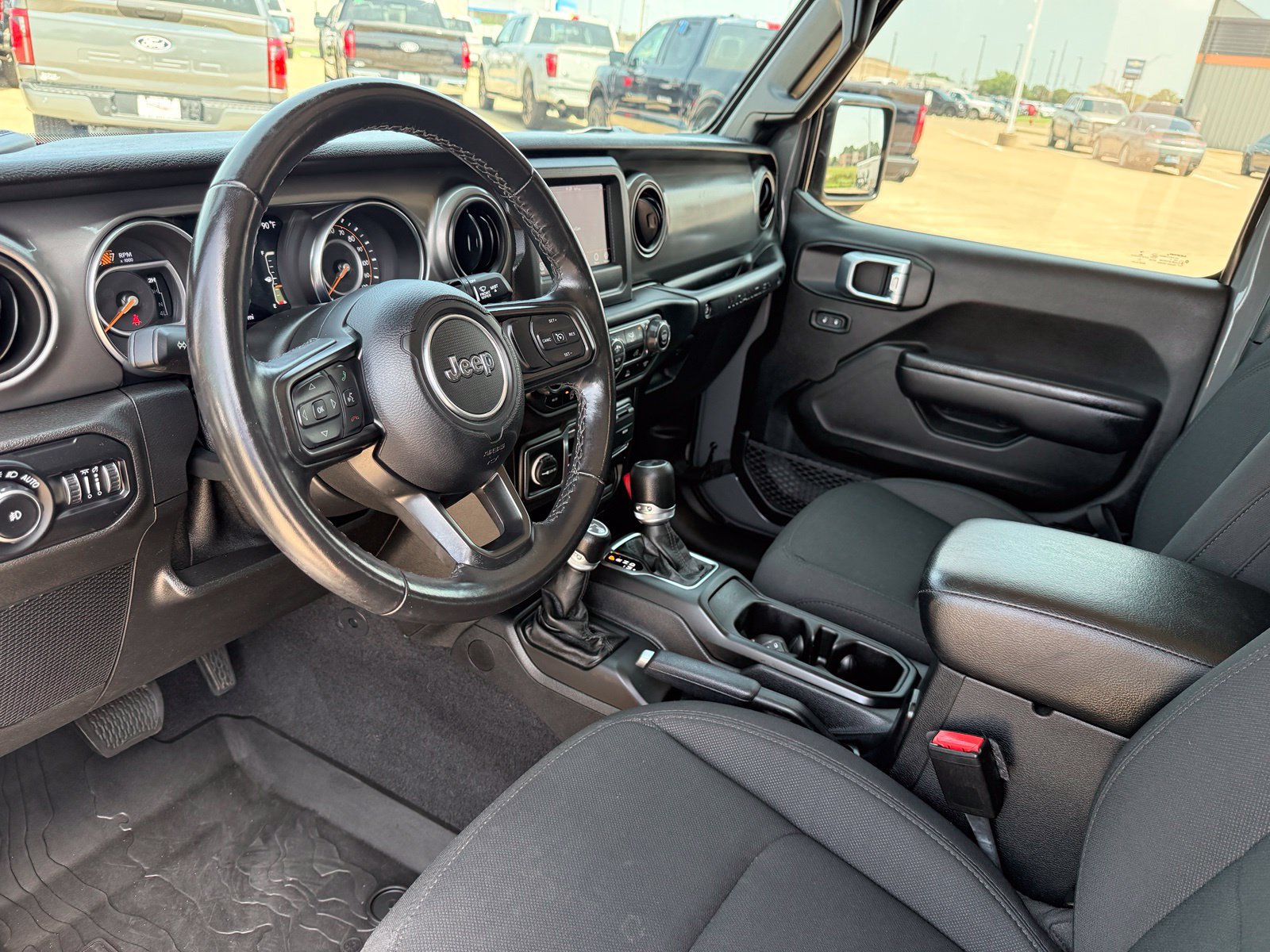 Used 2021 Jeep Wrangler Unlimited Sport AWD/4WD image 11