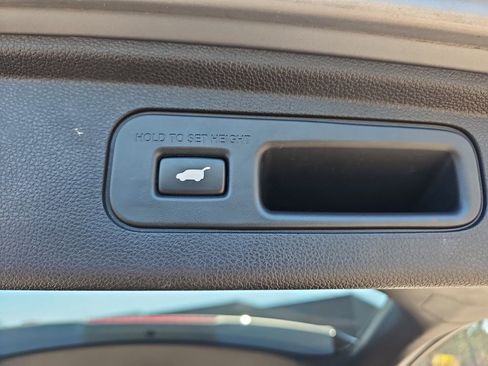 Used 2022 Honda Odyssey Elite image 18