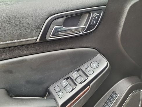 Used 2016 GMC Yukon SLT w/ Open Road Package AWD/4WD image 33