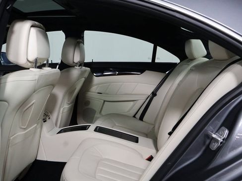Used 2016 Mercedes-Benz CLS 400 image 11