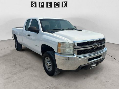 Used 2011 Chevrolet Silverado 2500 W/T AWD/4WD image 7