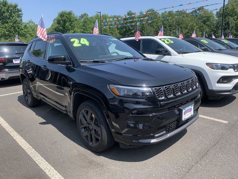 Used 2024 Jeep Compass Limited w/ High Altitude Package AWD/4WD image 1