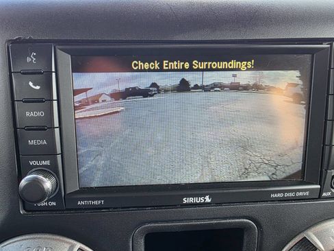 Used 2016 Jeep Wrangler Sport image 15