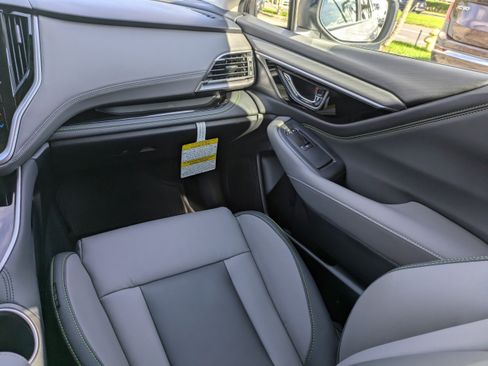 Certified 2025 Subaru Outback Onyx Edition w/ Popular Package #2 image 17