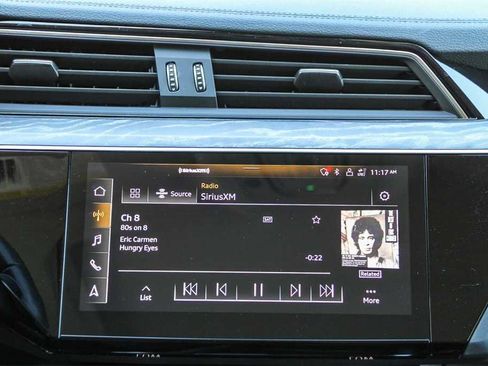 Used 2023 Audi e-tron Premium Plus w/ Premium Plus Package image 15