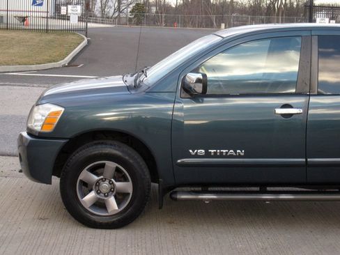 Used 2005 Nissan Titan SE image 8