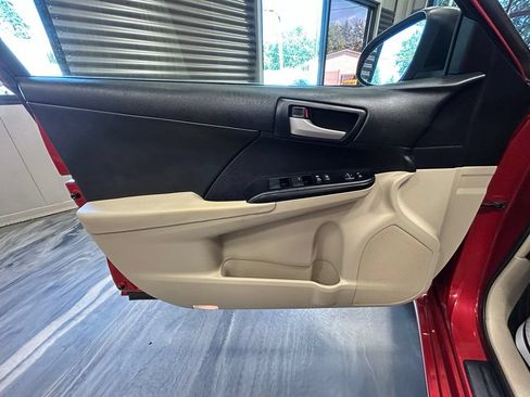 Used 2014 Toyota Camry LE FWD image 49