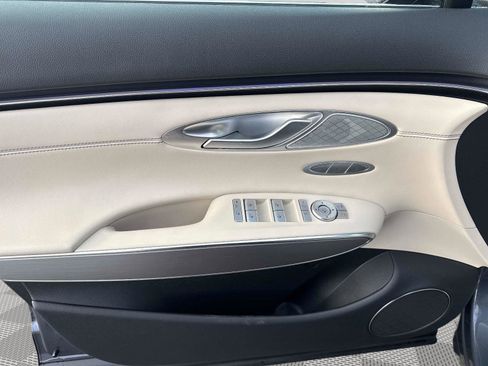 New 2026 Genesis GV70 2.5T Select AWD/4WD image 18