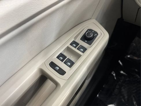 Used 2019 Volkswagen Atlas SE w/ Towing Package AWD/4WD image 41