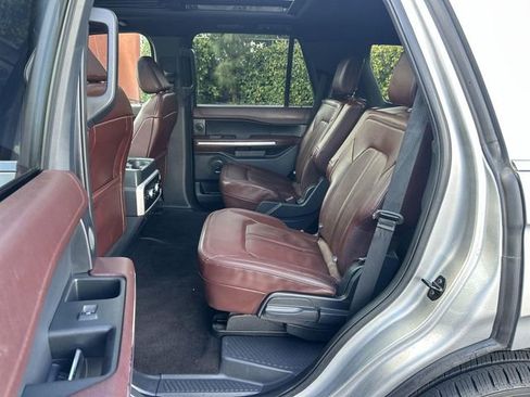 Used 2022 Ford Expedition Limited AWD/4WD image 25