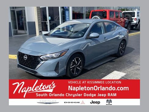 Used 2025 Nissan Sentra SV FWD image 1