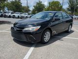 Used 2017 Toyota Camry LE image 2