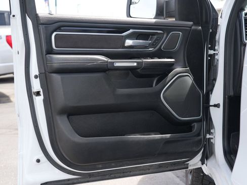 Used 2020 RAM 1500 Laramie AWD/4WD image 13