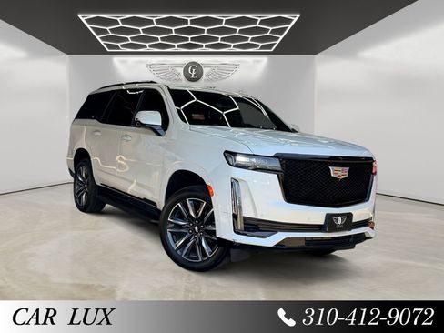 Used 2022 Cadillac Escalade Sport w/ Touring Package AWD/4WD image 7