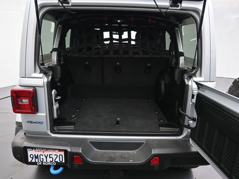 Used 2024 Jeep Wrangler Unlimited Rubicon 4xe image 18