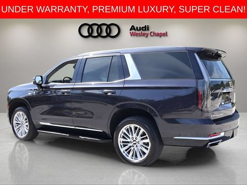 Used 2025 Cadillac Escalade Premium Luxury AWD/4WD image 3