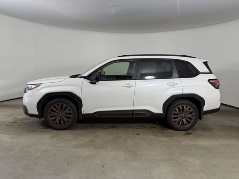 Used 2025 Subaru Forester Sport AWD/4WD image 11