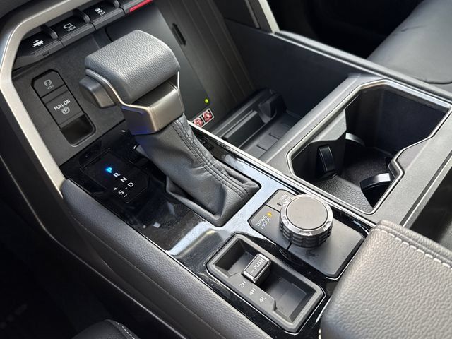 Used 2026 Toyota Tundra Limited AWD/4WD image 27