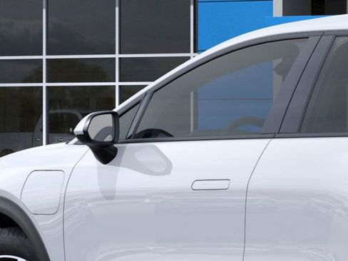 New 2026 Chevrolet Equinox EV LT image 12