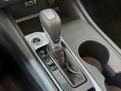 Used 2025 Nissan Altima 2.5 SV image 24