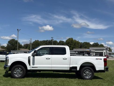 Used 2024 Ford F250 Lariat AWD/4WD image 11