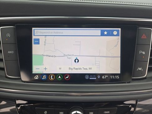 Used 2023 Buick Enclave Essence image 28