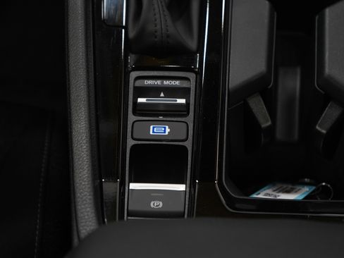 Used 2024 Honda Accord Sport image 19