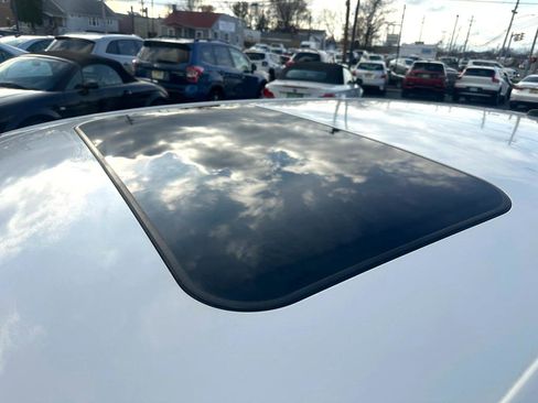 Used 2013 Volkswagen Golf TDI image 9