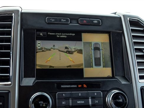 Used 2015 Ford F150 Lariat w/ Equipment Group 502A Luxury image 21