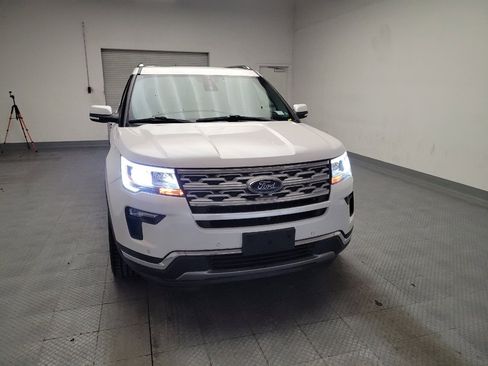 Used 2019 Ford Explorer Limited w/ Ford Safe & Smart Package FWD image 14