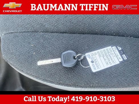 Used 2024 Chevrolet Express 2500 w/ Driver Convenience Package image 23